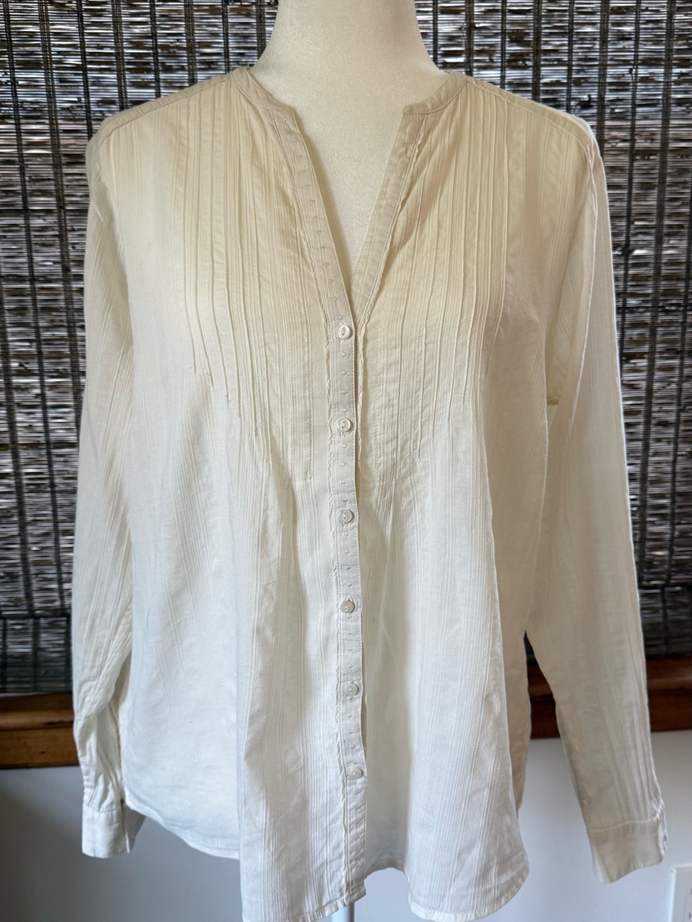 Eddie Bauer Ivory Long Sleeve Button-Front Pintuck Blouse